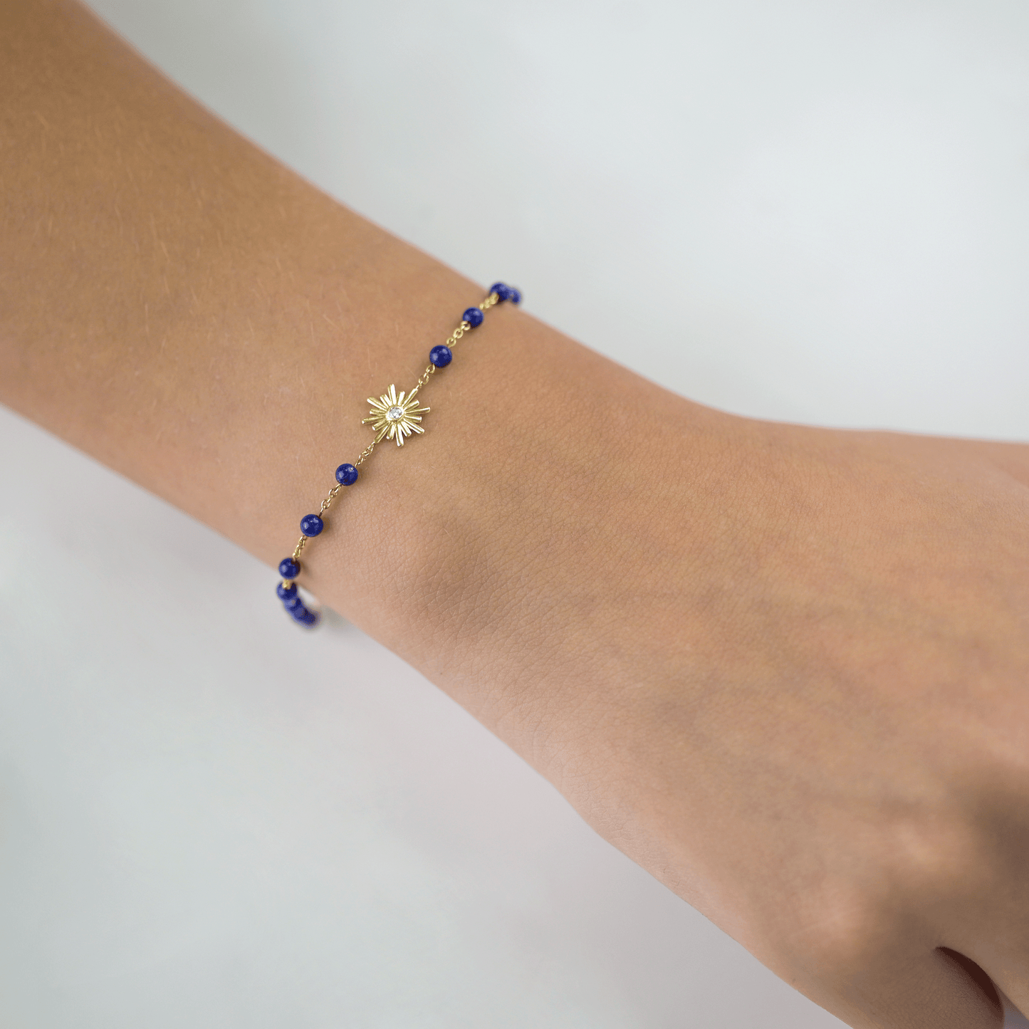 BRACELET 18K GOLD WITH DIAMOND AND LAPIS STONE