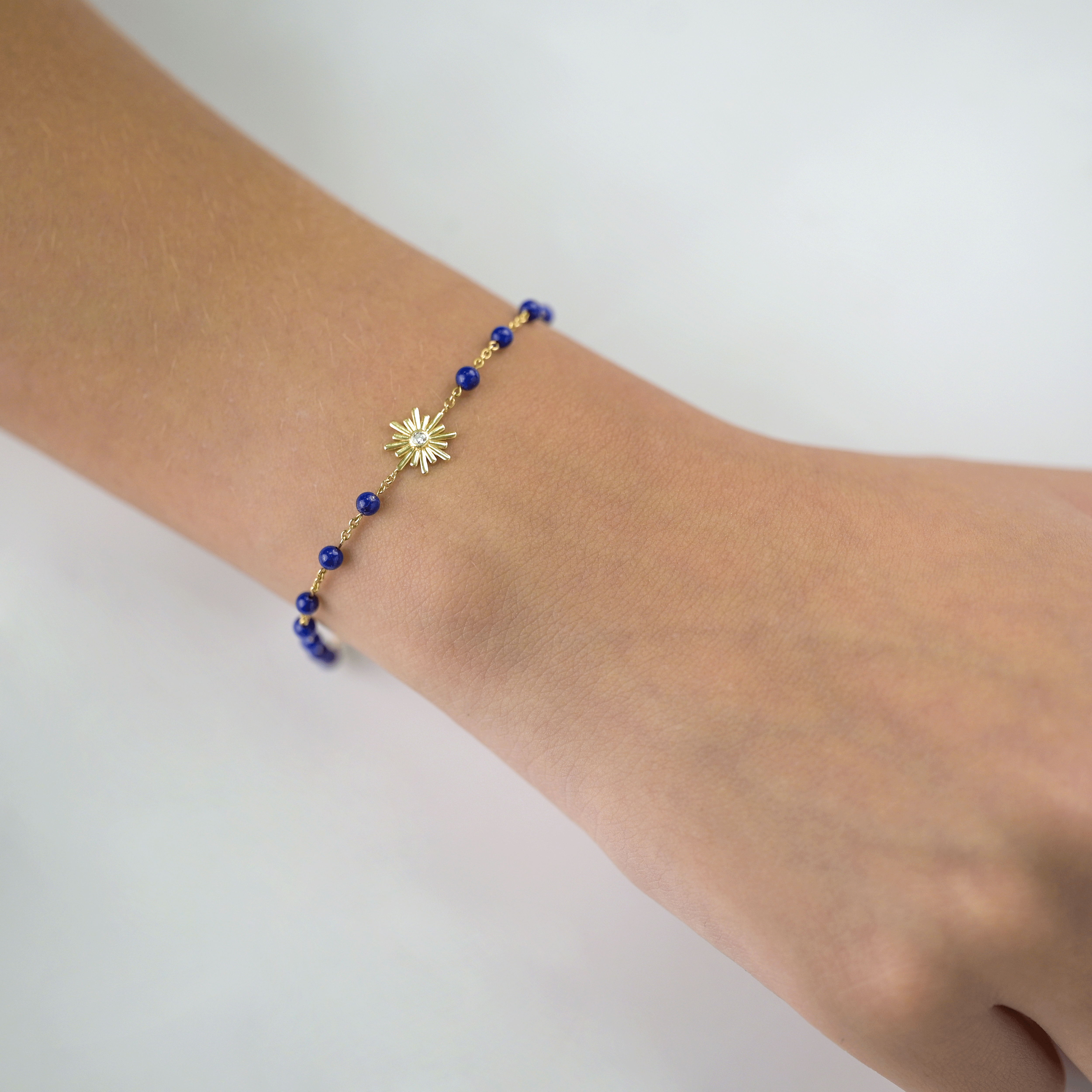 BRACELET 18K GOLD WITH DIAMOND AND LAPIS STONE