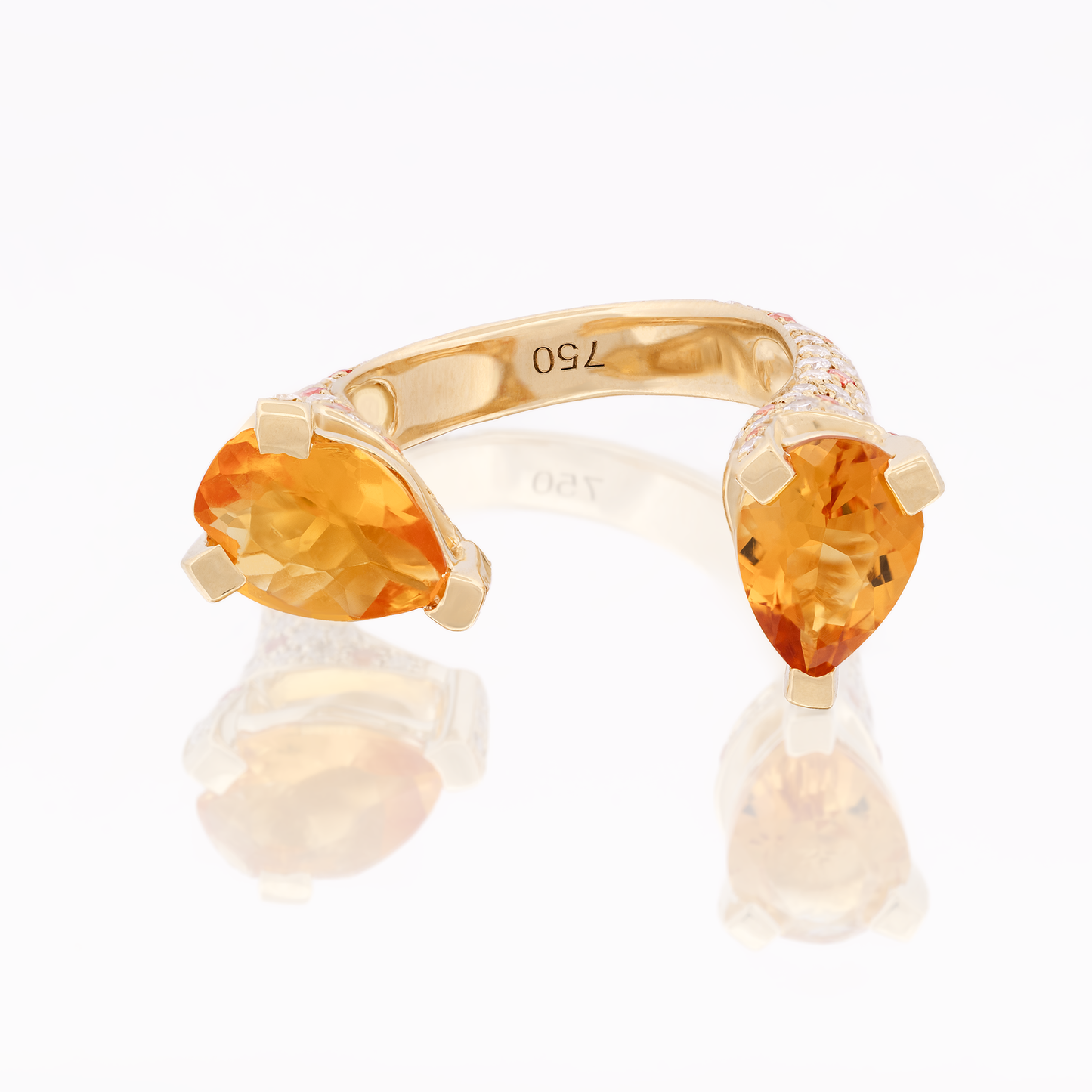 18K YELLOW RING WITH DIAMOND AND YELLOW SAPPHIRE